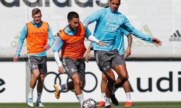 世预赛手机观看平台-西媒：阿扎尔恢复合练 有望出战欧冠比赛