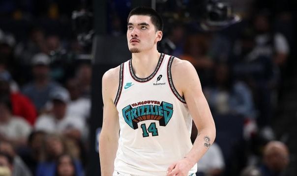 世预赛手机观看平台-姚明曾有类似伤病！华裔中锋伊迪再次接受脚踝手术