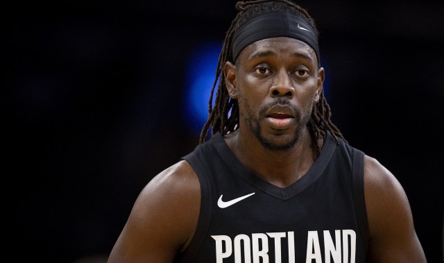 世预赛高清直播入口-廉颇未老！开拓者老将霍勒迪在近5场比赛中4次砍下20+ 今天35分